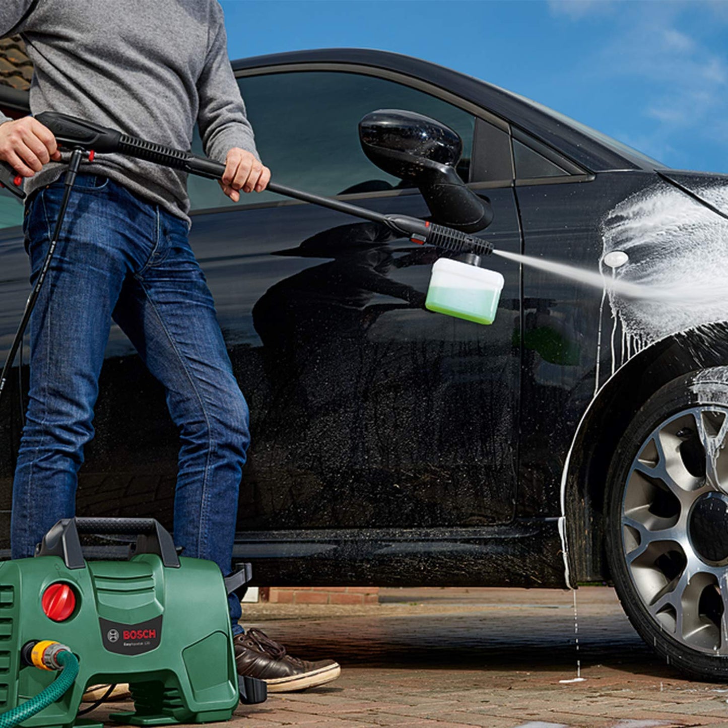 Bosch Hidrolimpiadora de Alta Presión EasyAquatak 120, 1500 W, 350 l/h, Kit para Hogar y Coche, Edición Amazon, en Caja