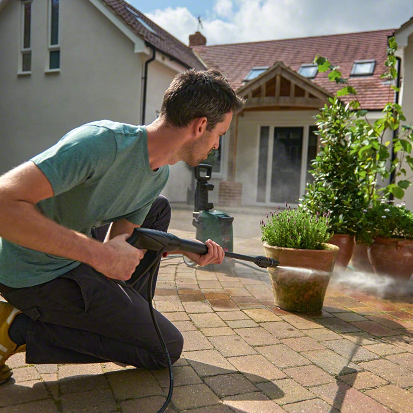 Bosch limpiadora de alta presión UniversalAquatak 135, 1900 W, presión: 135 bar, caudal máximo 410 l/h, en caja